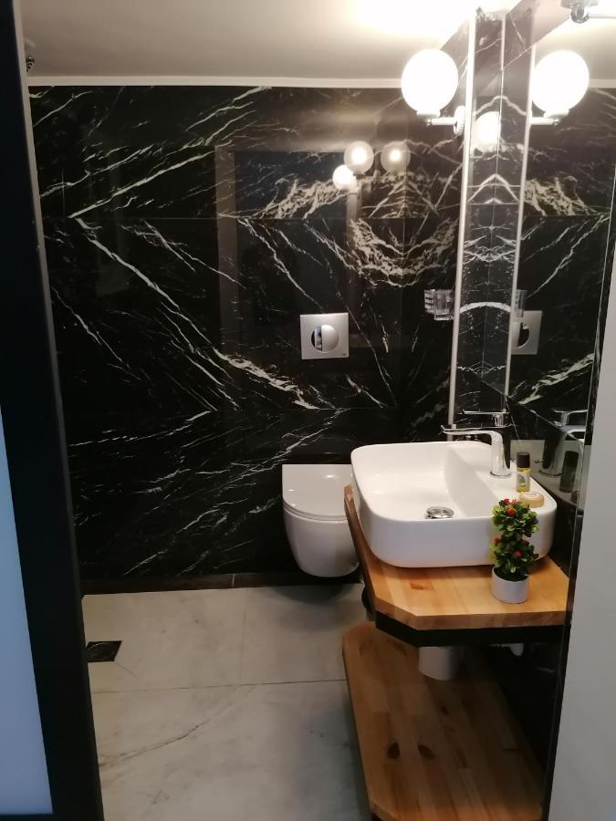 Jz Plus Classio Rhodes City ภายนอก รูปภาพ